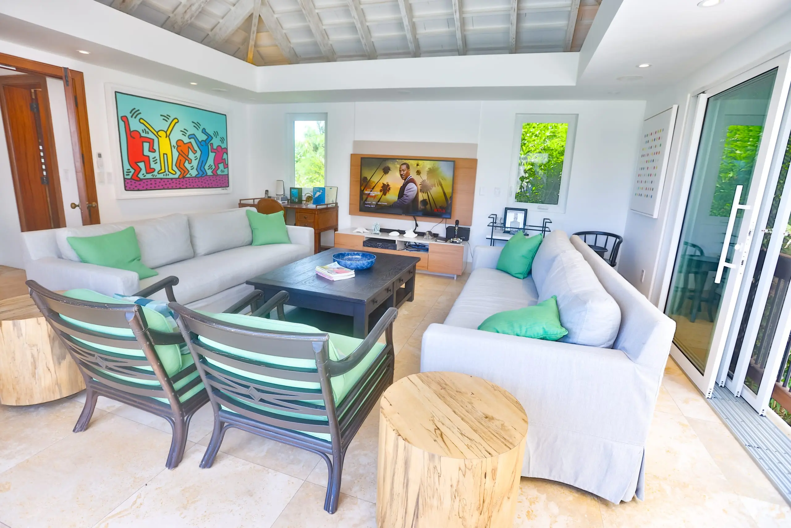 The living room overlooking the pool