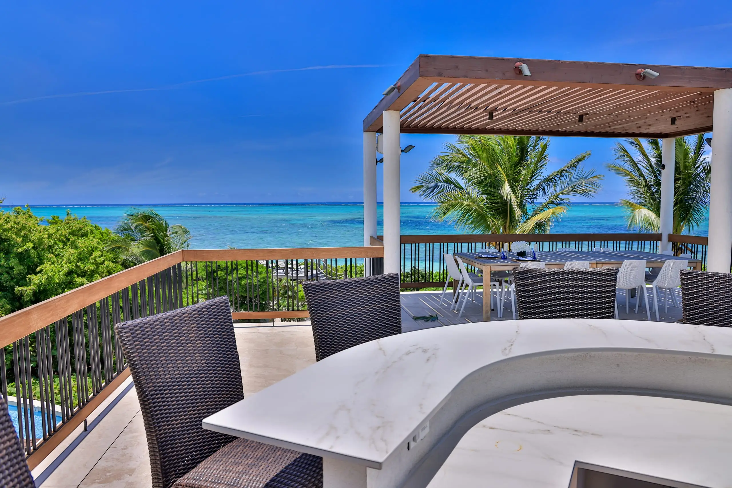 The roof-terrace bar above the sea