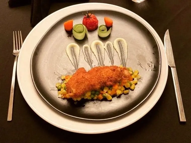 Crusted fish with mango salsa